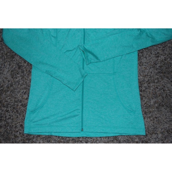 Patagonia Women's Hoodie – Size M – Green Full Zip Lightweight Outdoors - Picture 4 of 5